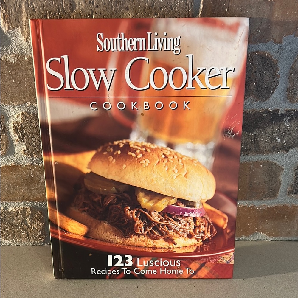 Southern Living Slow Cooker Cookbook, Hardcover 2002